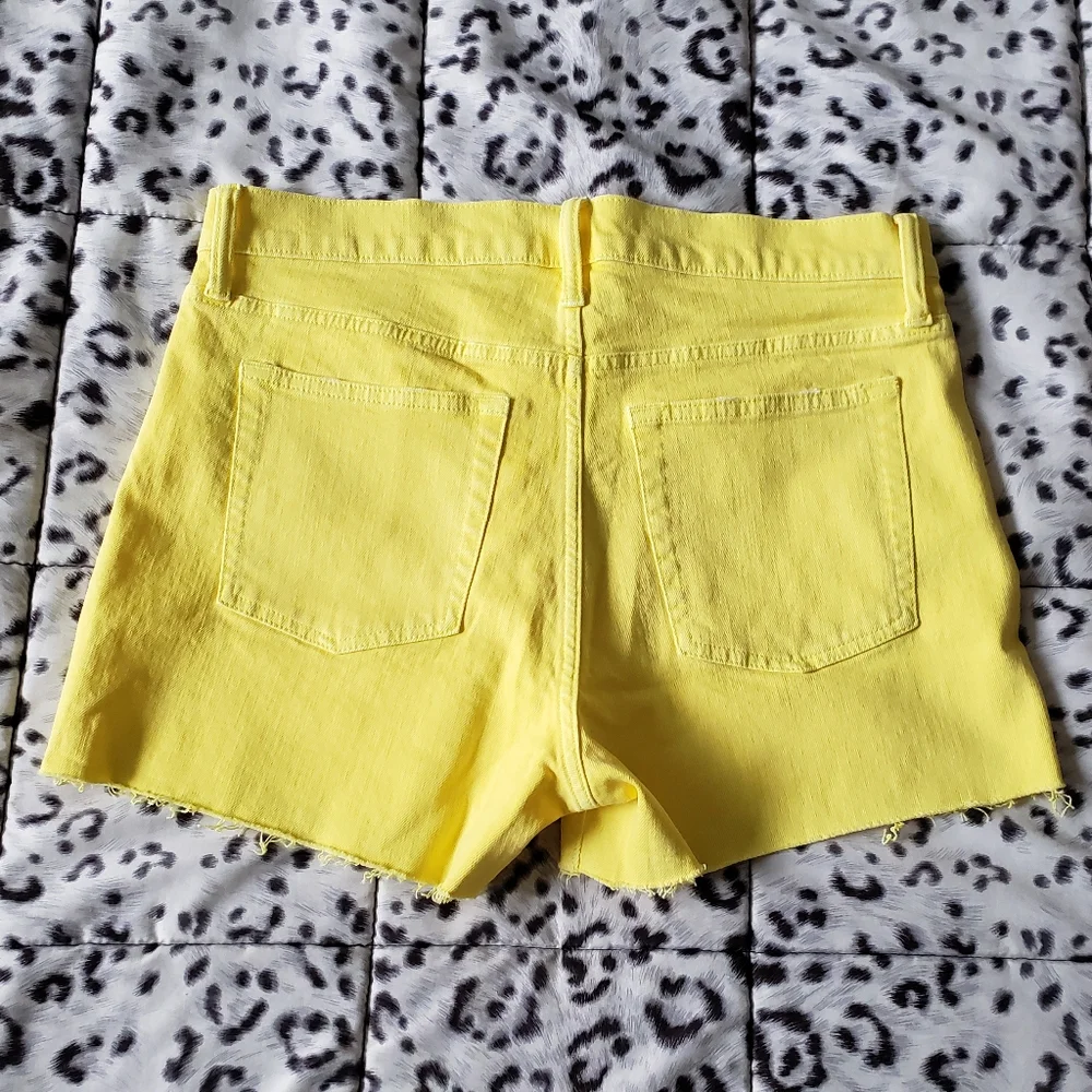 (Tall) NWT Gap Yellow High-Rise Cheeky Shorts